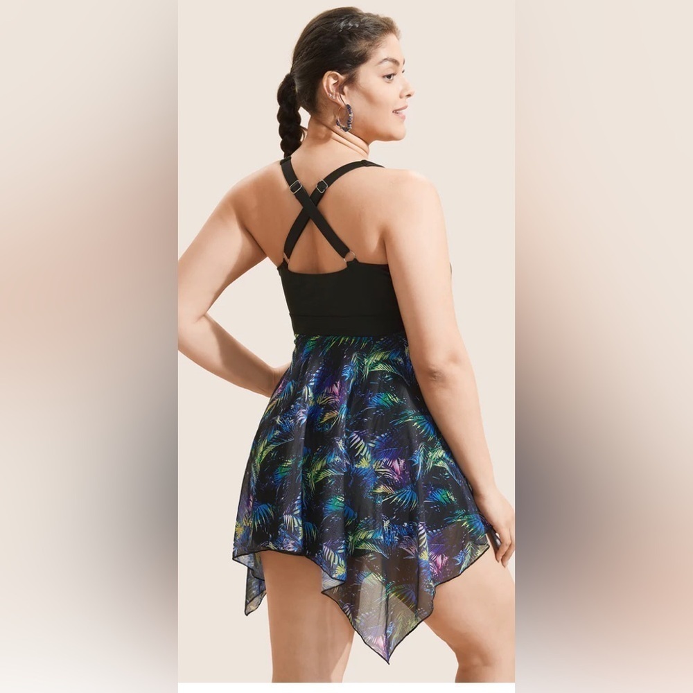 NWT Ruched ties hanky hem Swimdress plus size 28 🌺🌸🌹BS 27